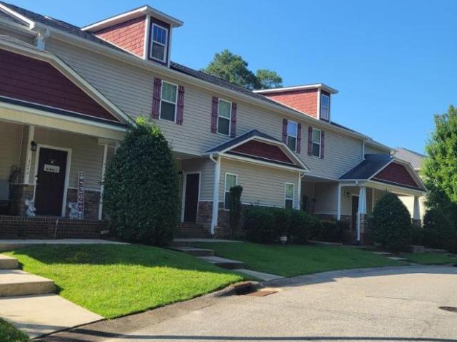 3 bedroom, Fayetteville NC 28301 106218093