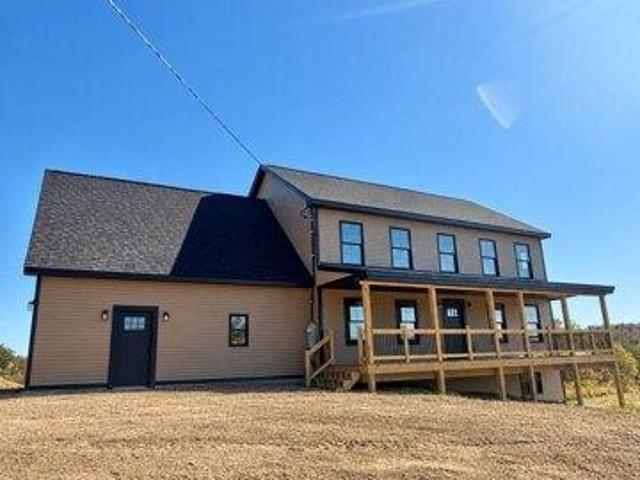 3 bedroom, Fairfield ME 04937 105831951