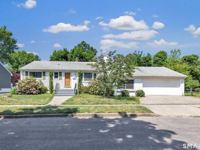 3 bedroom, Fairfield CT 06824 105425072