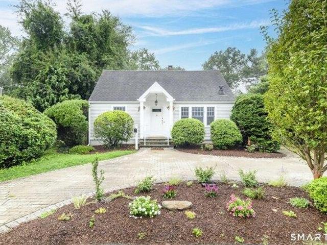 3 bedroom, Fairfield CT 06824 105428006