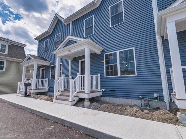 3 bedroom, Fall River MA 02720 105441819