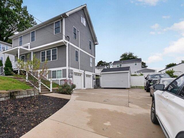 3 bedroom, Fall River MA 02720 105559983