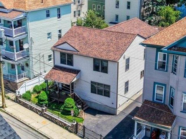 3 bedroom, Fall River MA 02720 105651008