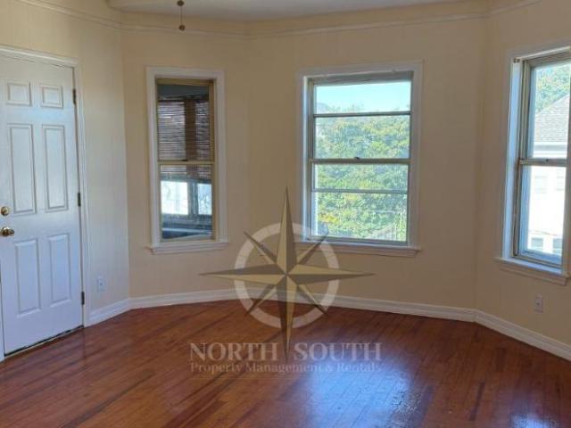 3 bedroom, Fall River MA 02721 106132616