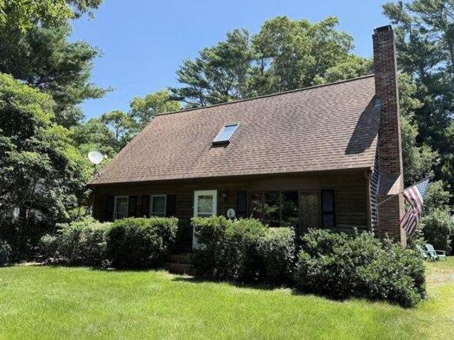 3 bedroom, Falmouth MA 02536 105512399