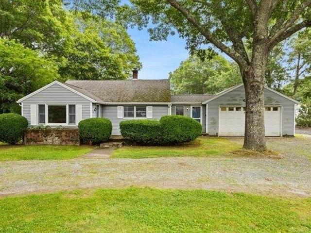3 bedroom, Falmouth MA 02536 105536023