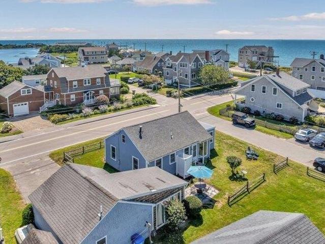 3 bedroom, Falmouth MA 02536 105550923
