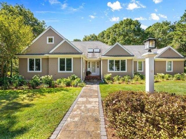 3 bedroom, Falmouth MA 02536 105629395