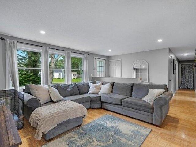 3 bedroom, Falmouth MA 02536 105650041