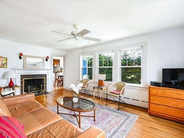 3 bedroom, Falmouth MA 02540 104851663