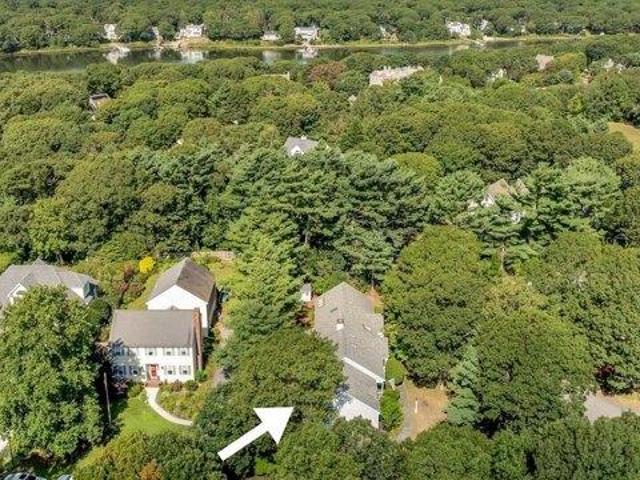3 bedroom, Falmouth MA 02540 105365383