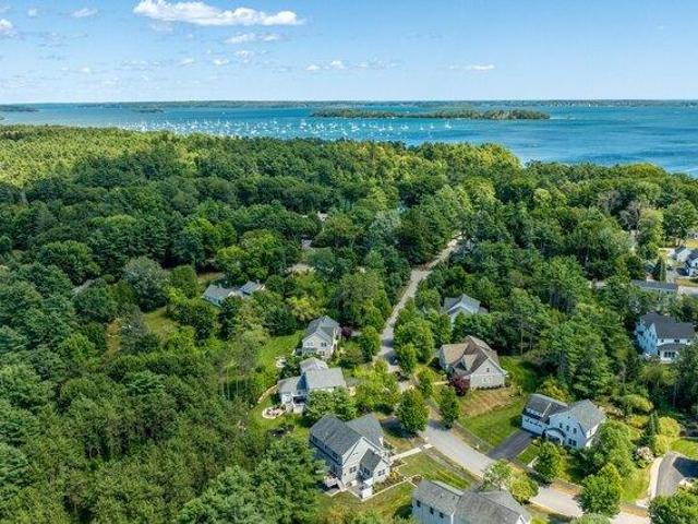 3 bedroom, Falmouth ME 04105 105696695
