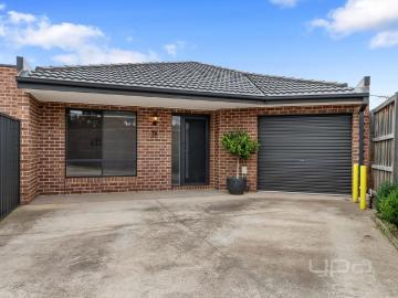 Melton West, Victoria - Equipped kitchen