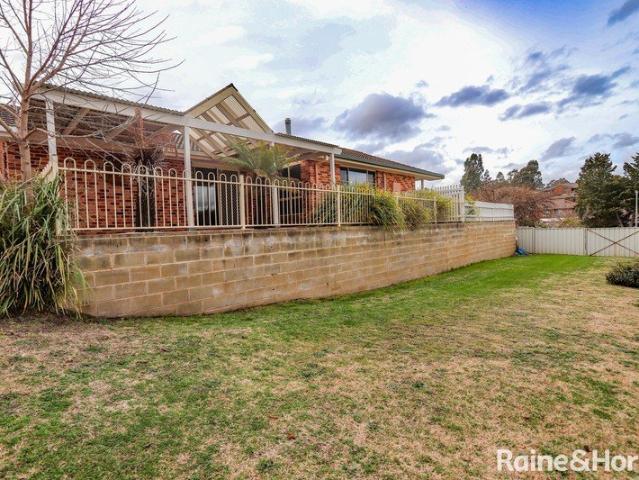 3 Bedroom family home AVAILABLE 6/11/26!