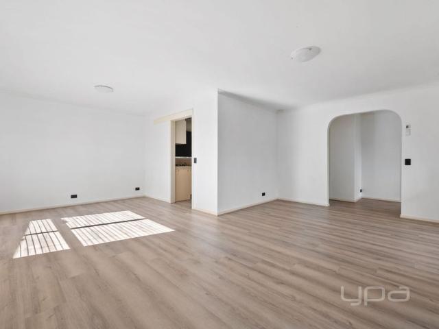 3 BEDROOM FAMILY HOME BIG BLOCK BRILLANT LOCATION