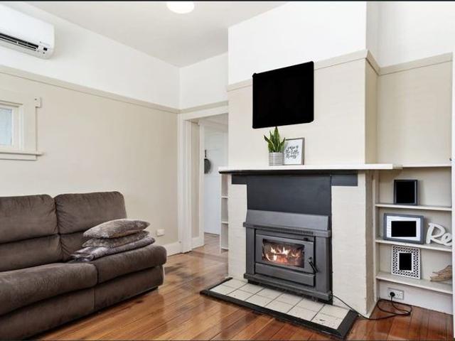 3 Bedroom Family Home in Central Location!