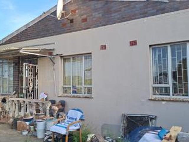 3 bedroom family home in craigieburn