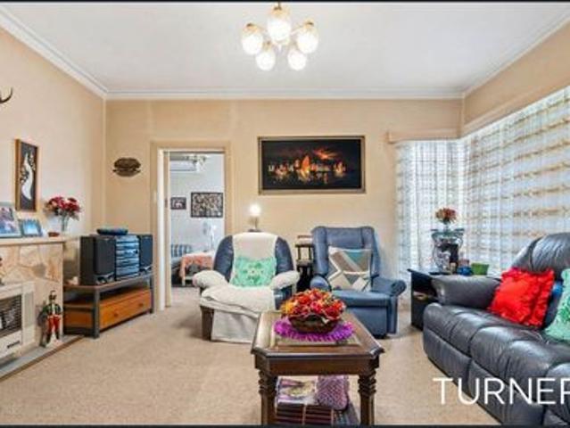 3 Bedroom Family Home in a Great Location