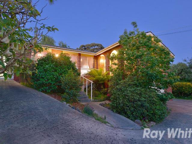 3 Bedroom Family home in a quiet Court location!