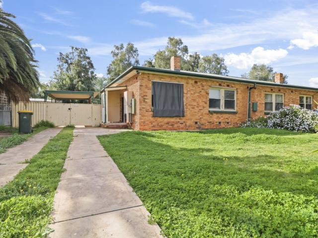 3 Bedroom Family Home in Elizabeth Park
