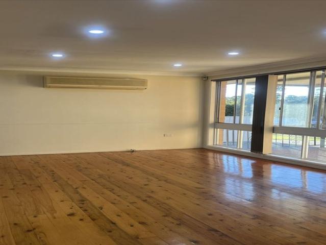 3 Bedroom Family Home in Quiet, Convenient Location