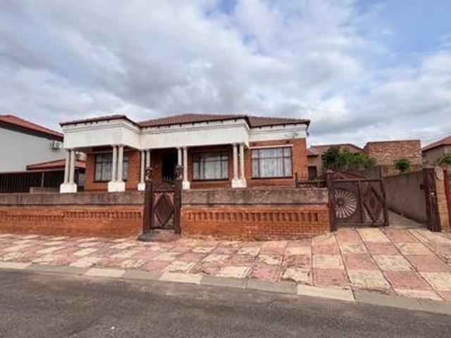 3 bedroom family home on the market.