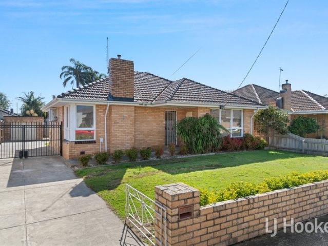 3 BEDROOM FAMILY HOME + SEPARATE SELF CONTAINED GRANNY FLAT