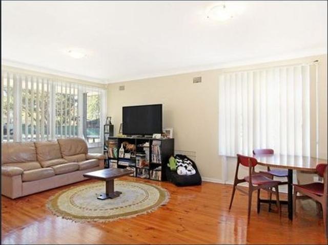 3 Bedroom Family Home with a Large Open Plan Lounge & Dining