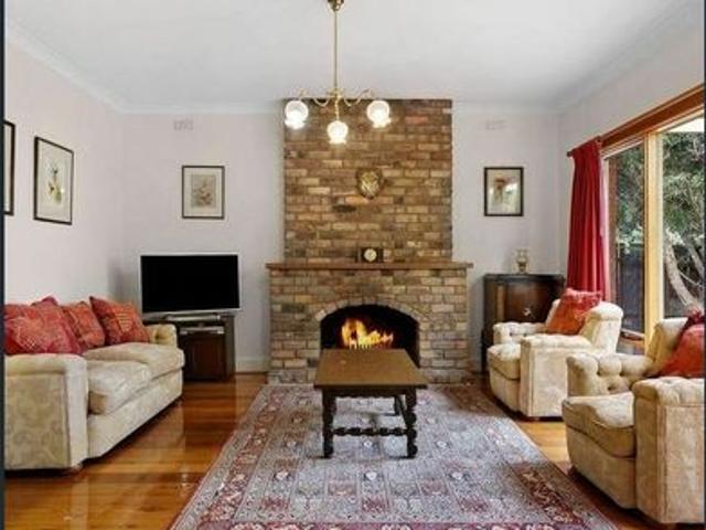 3 BEDROOM FAMILY HOME WITH A SPA