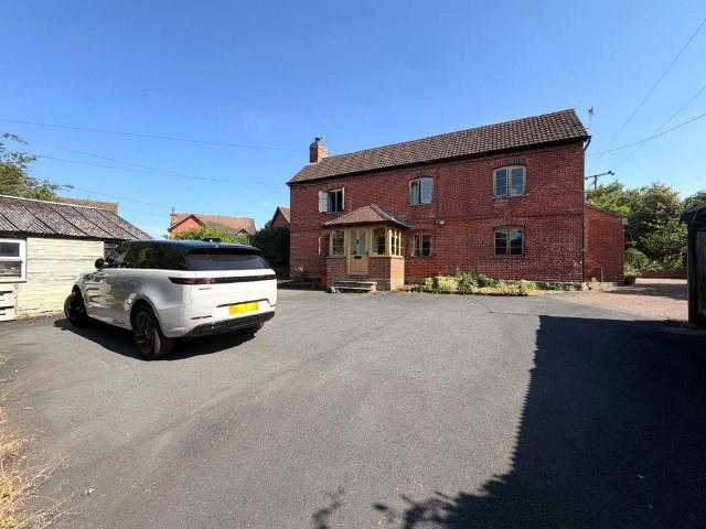 3 bedroom farm house to rent