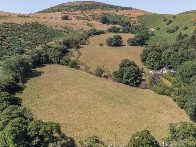 3 bedroom farm house for sale