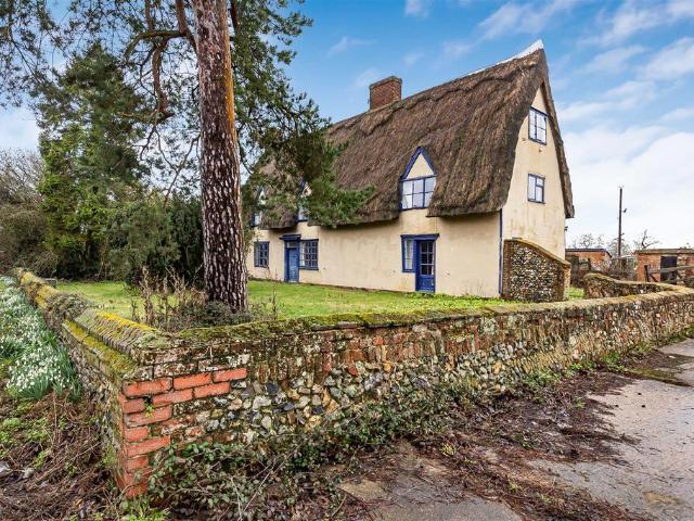 3 bedroom farm house for sale