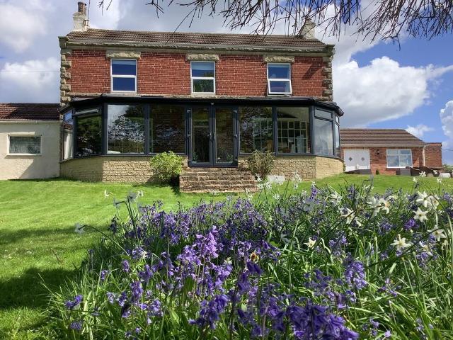 3 bedroom farm house for sale