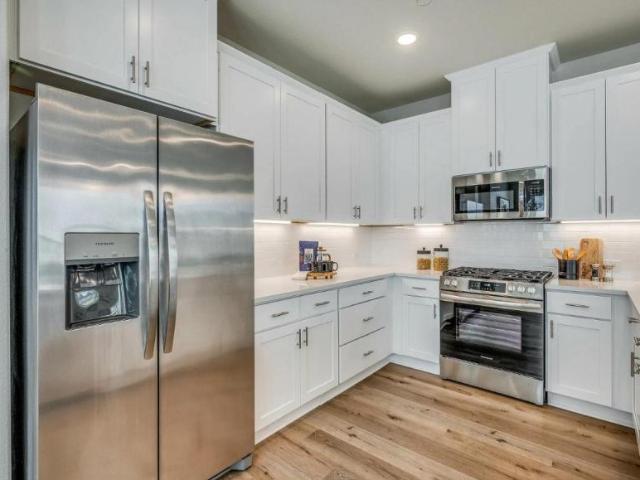 3 bedroom, Farmers Branch TX 75234 LS105640831
