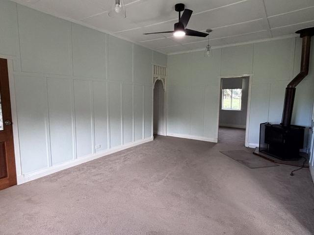 3 Bedroom Farmhouse on 1/4 acre in Sleepy Hollow