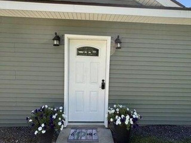 3 bedroom, Farmington ME 04938 105871042