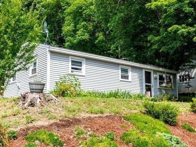 3 bedroom, Fitchburg MA 01420 105315234