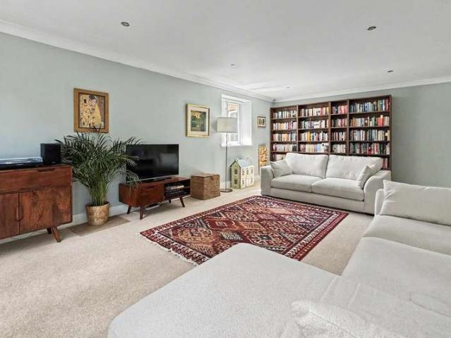 3 Bedroom Flat