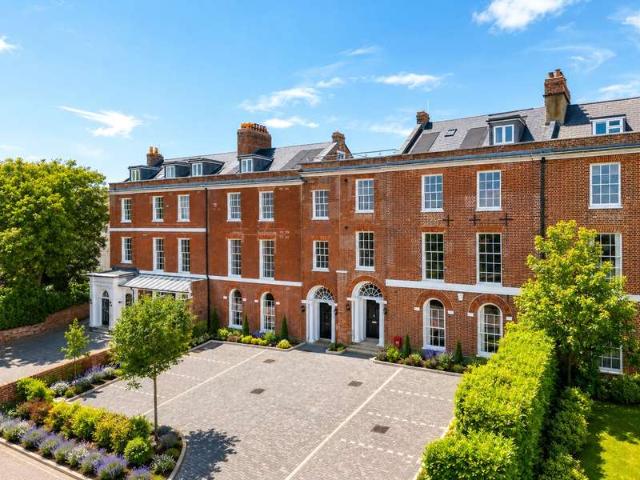3 Bedroom Flat