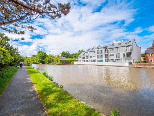3 Bedroom Flat