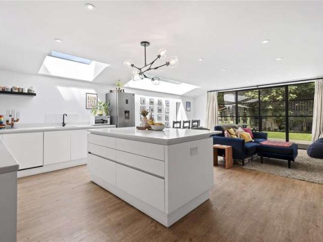 3 Bedroom Flat