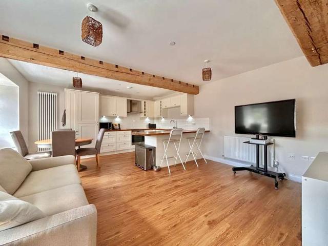 3 Bedroom Flat