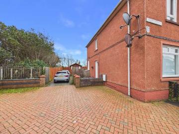 3 Bedroom Flat