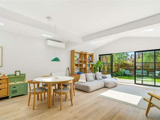 3 Bedroom Flat