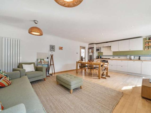 3 Bedroom Flat