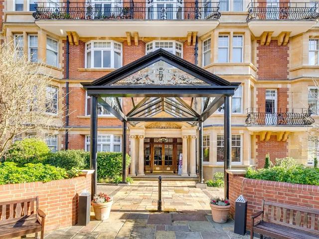 3 bedroom flat