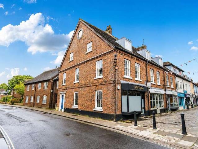 3 Bedroom Flat