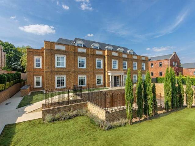 3 Bedroom Flat