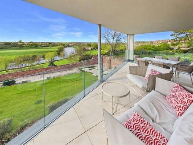 3 Bedroom Flat