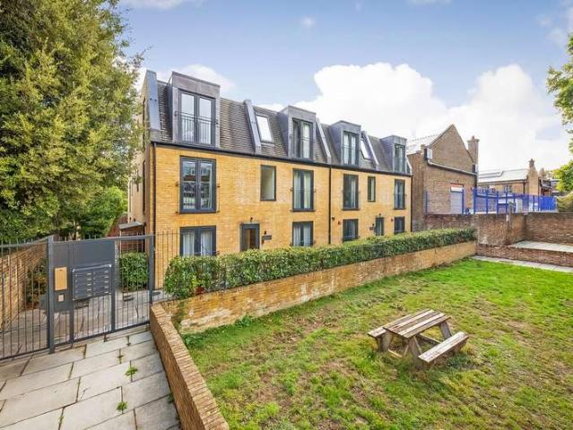 3 Bedroom Flat